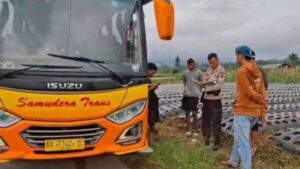 Bus Rombongan Pendaki Tersesat Di Jalur Kecil Wonosobo, Polisi Ungkap