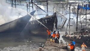 Kapolres Tegaskan Kebakaran Pelabuhan Tegal Terkendali, 24 Kapal Terbakar