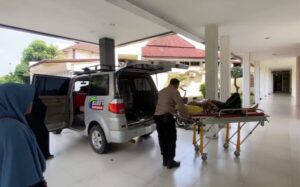 Aksi Inspiratif Di Sukoharjo, Aipda Wirawan Modifikasi Mobil Untuk Layani