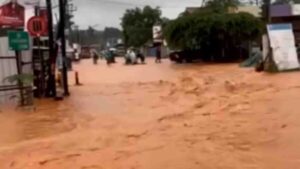 Banjir Di Jalur Pantura Batang Bikin Geger, Ramai Di Medsos