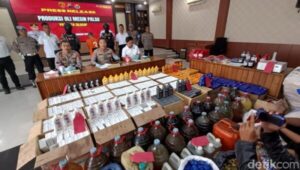 Polisi Amankan Produsen Oli Palsu Di Cilacap, Satu Kali Produksi