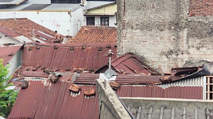 Angin Kencang Di Banyumas Porak Porandakan Rumah Warga, Disamakan Dengan Layangan