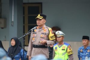 Datangi Sekolah, Polres Banjarnegara Tanamkan Kesadaran Disiplin Berkendara Pada Siswa