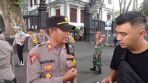 Demo Tolak Inpres Efisiensi Di Malang, Ratusan Personel Gabungan Dikerahkan