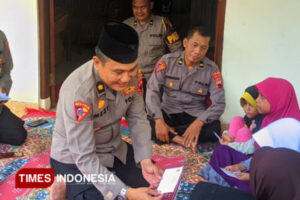 Ikabhamas polres pemalang berbagi kebahagiaan dengan anak yatim piatu