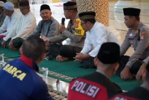 Kapolres jembrana bersama tokoh agama serukan ramadhan yang kondusif