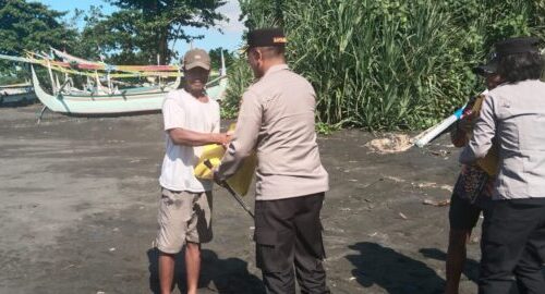 Peduli Warga, Kapolres Jembrana Gelar Baksos Dalam Program Minggu Kasih