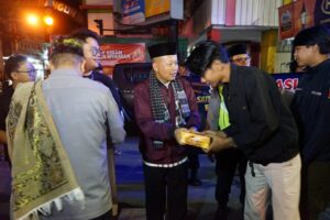 Polres magelang kota gelar "saur on the road", bagikan 200