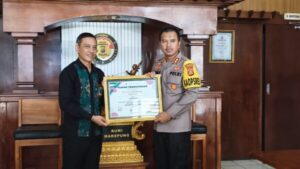 Singaraja awards 2024, kapolres jembrana diakui atas kinerja unggul