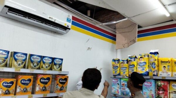 Bobol Lewat Plafon, Pencuri Gasak Indomaret Terboyo Wetan Semarang