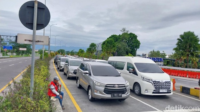 Kendaraan Memadati Malang, 8 Ribu Unit Masuk Via Exit Tol