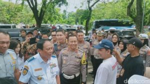 Kondisi Bus Wisata Di Candi Prambanan Diperiksa Kakorlantas Dan Wamenhub