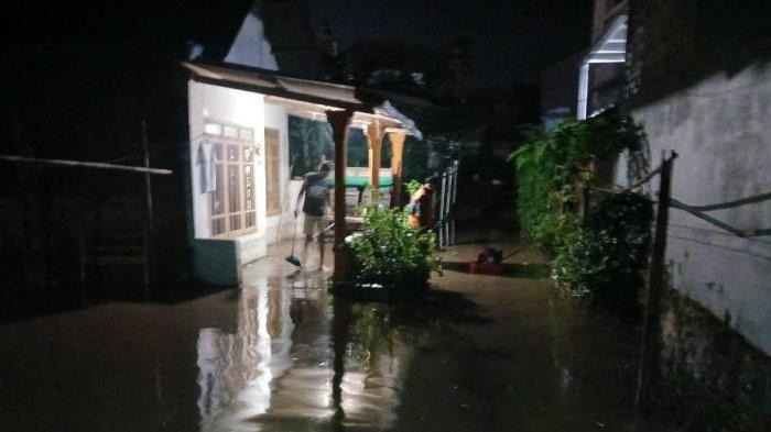 Pakis Malang Diterjang Hujan Deras, 4 Rumah Kebanjiran, 8 Terdampak