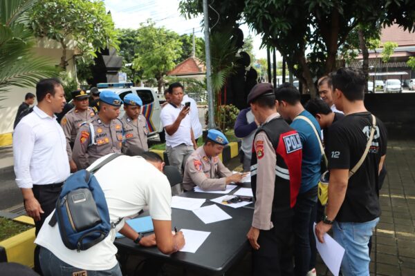 Pemeriksaan Senjata Api Digelar Polres Jembrana Untuk Tingkatkan Disiplin