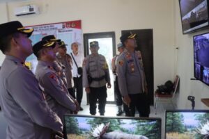 Pengecekan Pos Pengamanan Oleh Kapolres Jembrana Pastikan Keamanan Libur Natal