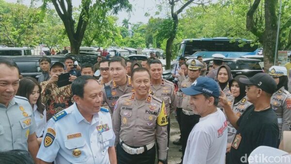 Tinjau Bus Wisata, Kakorlantas Dan Wamenhub Fokuskan Pengamanan Di Candi