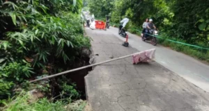 Waspada Longsor, Sistem Buka Tutup Berlaku Di Jalan Tanon Sumberlawang Sragen