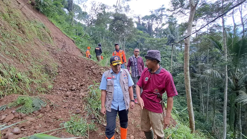 Curah Hujan Tinggi Picu Banjir Dan Longsor Di Banjarnegara Dan