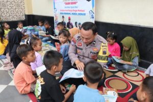 Inovasi Aipda Sugimin, Bhabinkamtibmas Polres Demak Hadirkan Perpustakaan Keliling Di