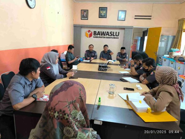 Ketua Bawaslu Banyumas Serukan Peningkatan Kinerja Dan Disiplin Di Lingkungan