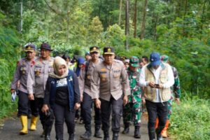 Longsor Petungkriyono: Kapolda Jateng Pastikan Logistik Untuk Warga Terdampak Aman