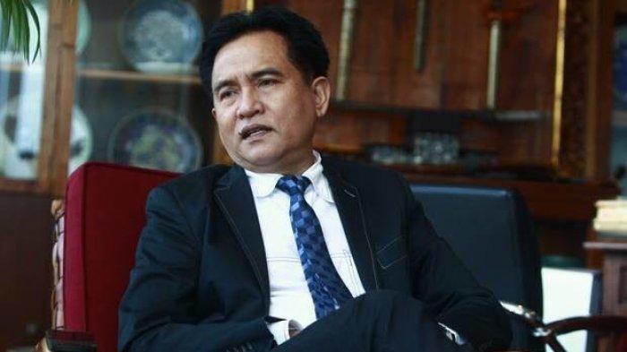 Pesawat Mendarat Darurat, Menko Yusril Sempatkan Kunjungi Kelenteng Sam Poo