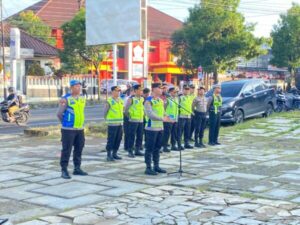 Polres Banjarnegara Hadir Di Tengah Masyarakat, Atur Lalu Lintas Pagi