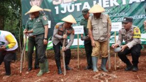 Polres Batang Dukung Swasembada Pangan Lewat Penanaman Jagung