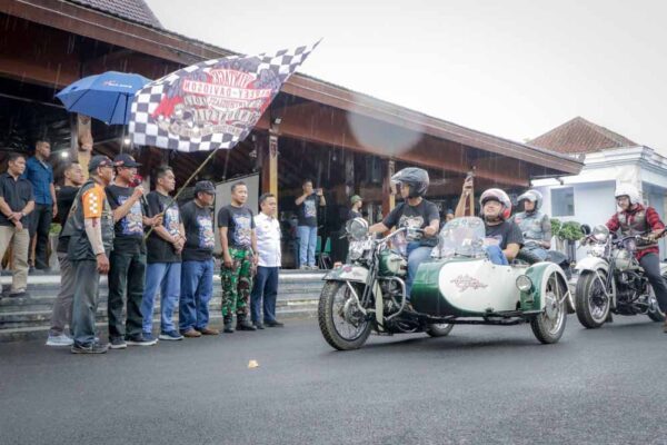 Sambutan Hangat Pj Bupati Banjarnegara Untuk Komunitas Vintage Harley Davidson