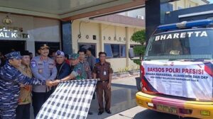 Bakti Sosial Ramadan, Polres Tegal Kota Gandeng Mahasiswa Bagikan 500