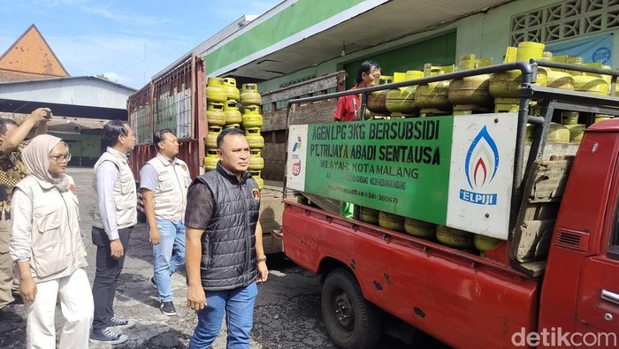 Cek Stok Dan Distribusi, Polisi Malang Sidak Agen Elpiji 3