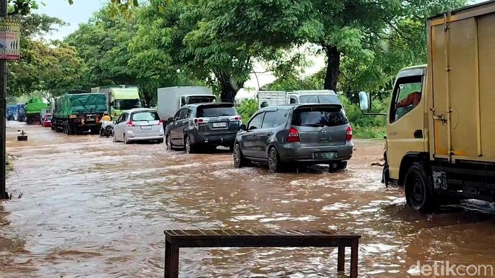 Hujan Deras, Pantura Pati Juwana Kembali Terendam Banjir