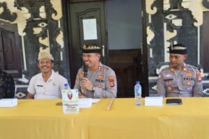 Kapolres Jembrana Ajak Warga Pulukan Ikuti Program “jumat Curhat” Untuk