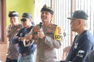 Kapolres Jembrana Gelar Jumat Curhat Bersama Klub Motor Besar