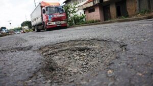 Kerusakan Jalan Di Jateng Meluas, Anggaran Perbaikan Tak Memadai?