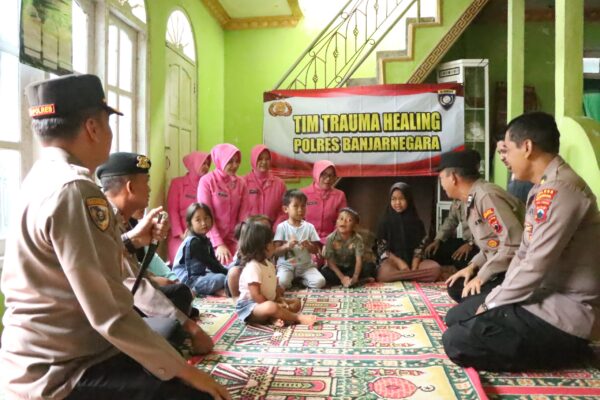 Peduli Korban Tanah Longsor Pejawaran, Polres Banjarnegara Gelar Bakti Sosial