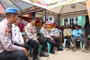 Polres Banjarnegara Hadir Dan Peduli Korban Tanah Longsor Pejawaran