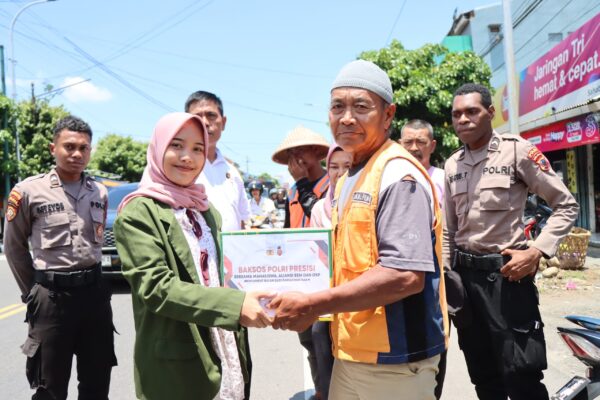 Polres Banjarnegara Dan Mahasiswa Kolaborasi Gelar Bakti Sosial Ramadan 1446