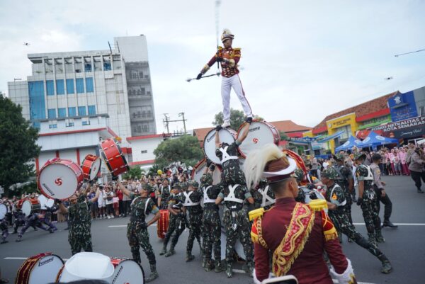 Polri Gelar Sosialisasi Rekrutmen Di Cfd Semarang: Masuk Polisi Tanpa