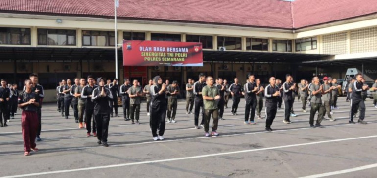 Tingkatkan Soliditas, Personel Polres Semarang Dan Kodim Salatiga Gelar Olahraga