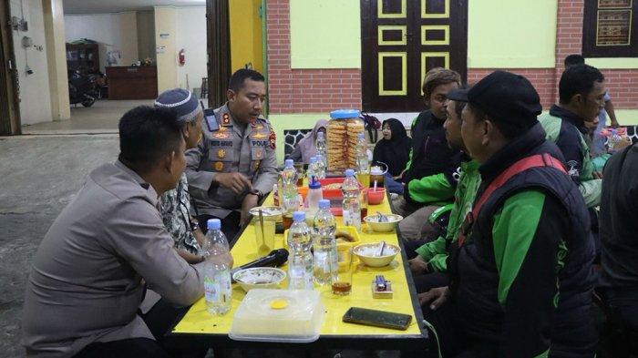 Bukber dengan ojol, polres boyolali sosialisasikan keamanan berkendara