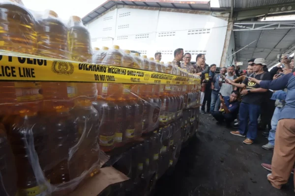 Dugaan pelanggaran di pt kml, polda jateng sita ribuan botol