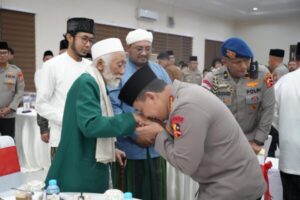 Kapolri gelar buka puasa bersama ulama dan masyarakat banten