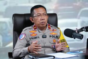 Kebijakan pembatasan kendaraan sumbu tiga dan penerapan delaying system memperlancar