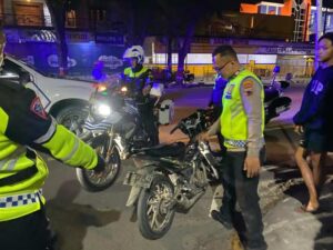 Patroli sahur, satlantas grobogan amankan 9 motor balap liar