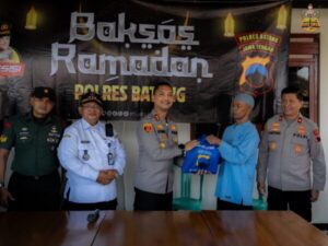 Polres batang gelar baksos ramadan 1446 h di polsek tersono