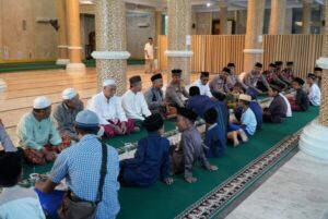 Rindu ramadhan: kapolres jembrana sambangi masjid baitul qoodim